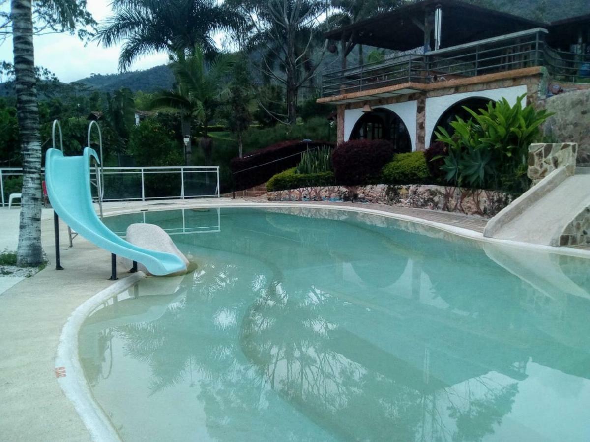 Hotel La Cuspide Calimita Bagian luar foto