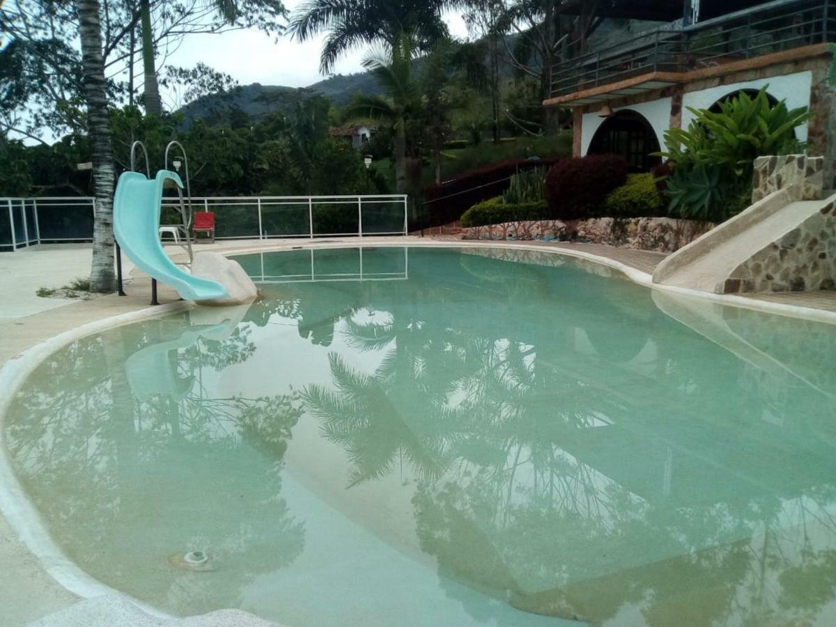 Hotel La Cuspide Calimita Bagian luar foto