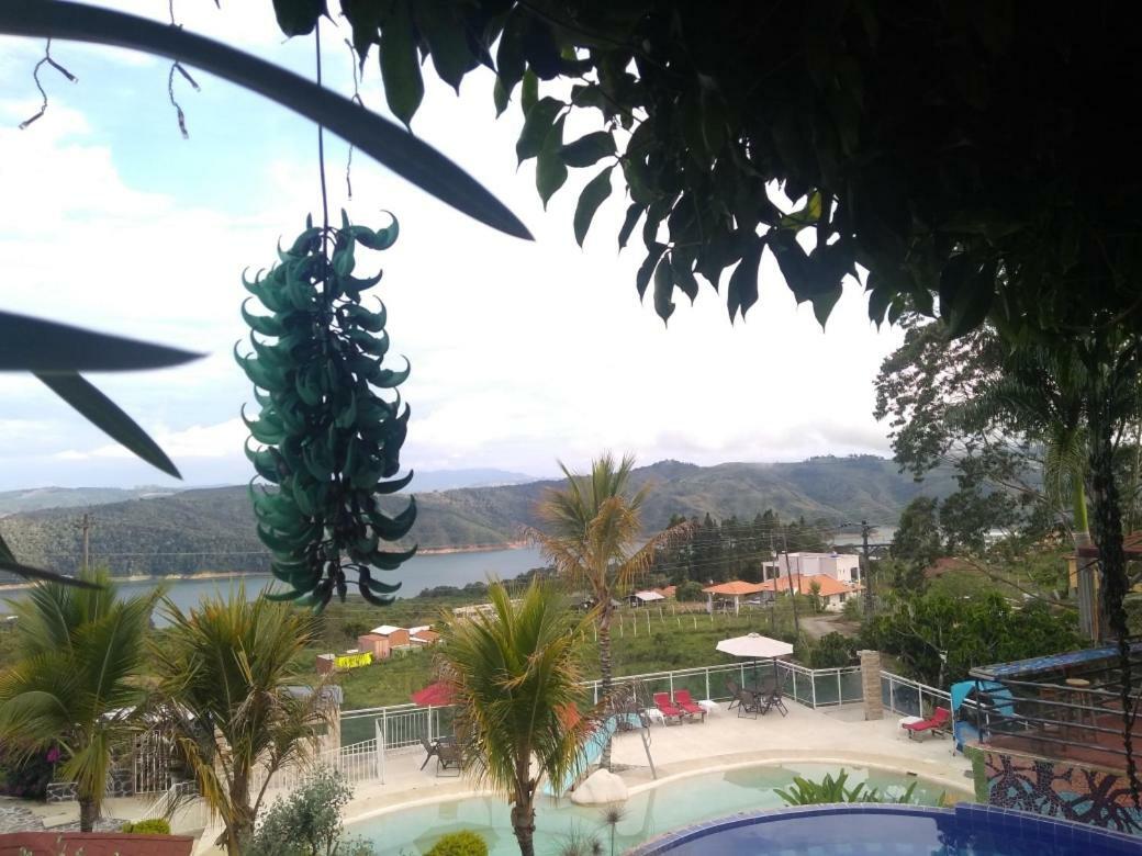 Hotel La Cuspide Calimita Bagian luar foto